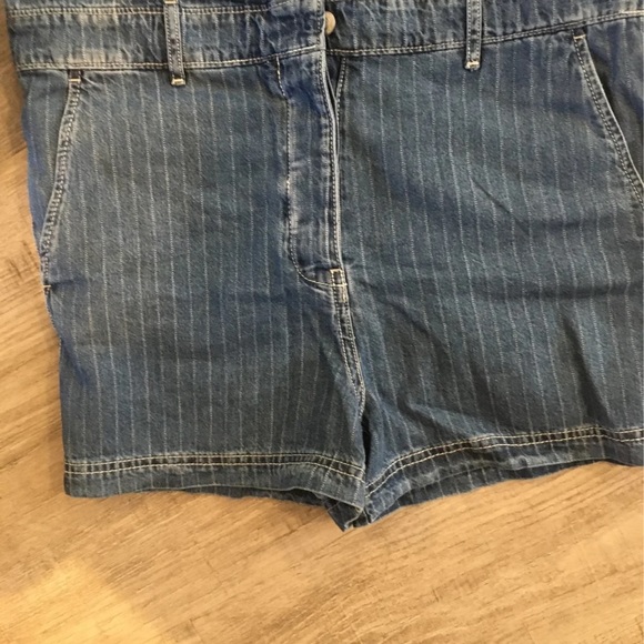 Gap Romper size S NWT - Picture 3 of 3